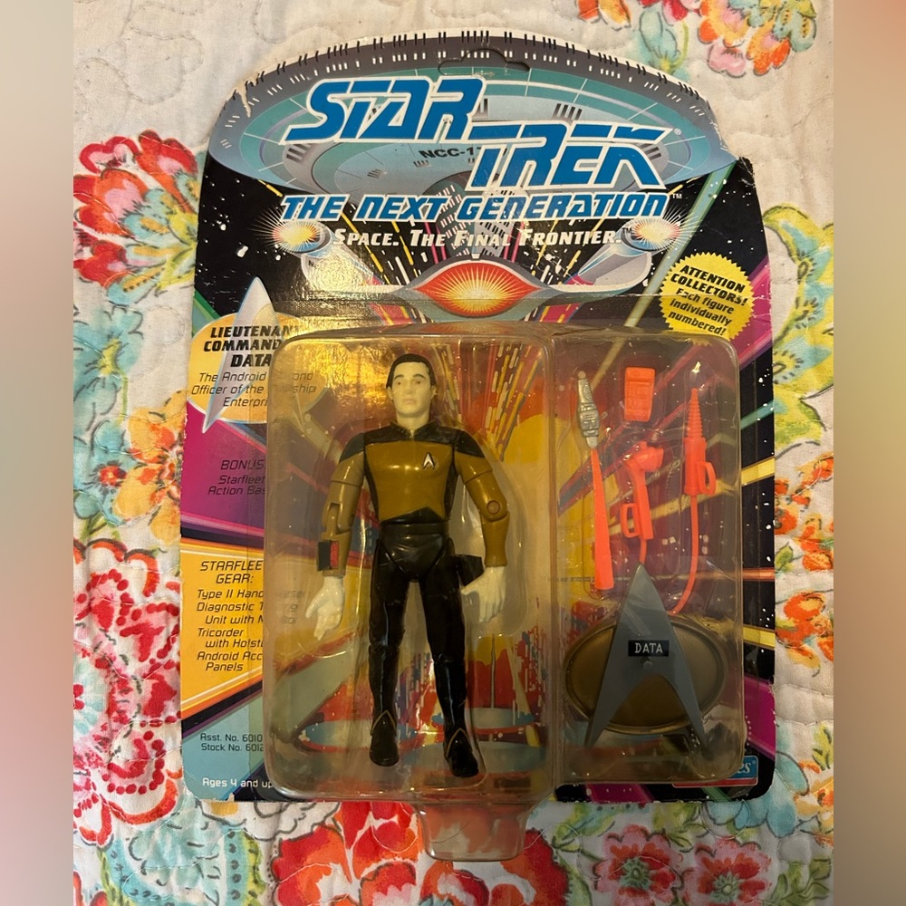 1992 Star Trek The Next Generation Data in box